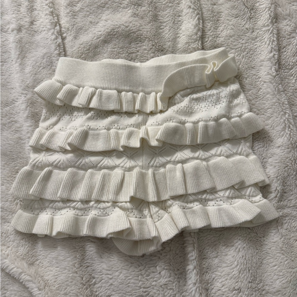White Ruffled Crochet Knit Shorts Layered Pleated